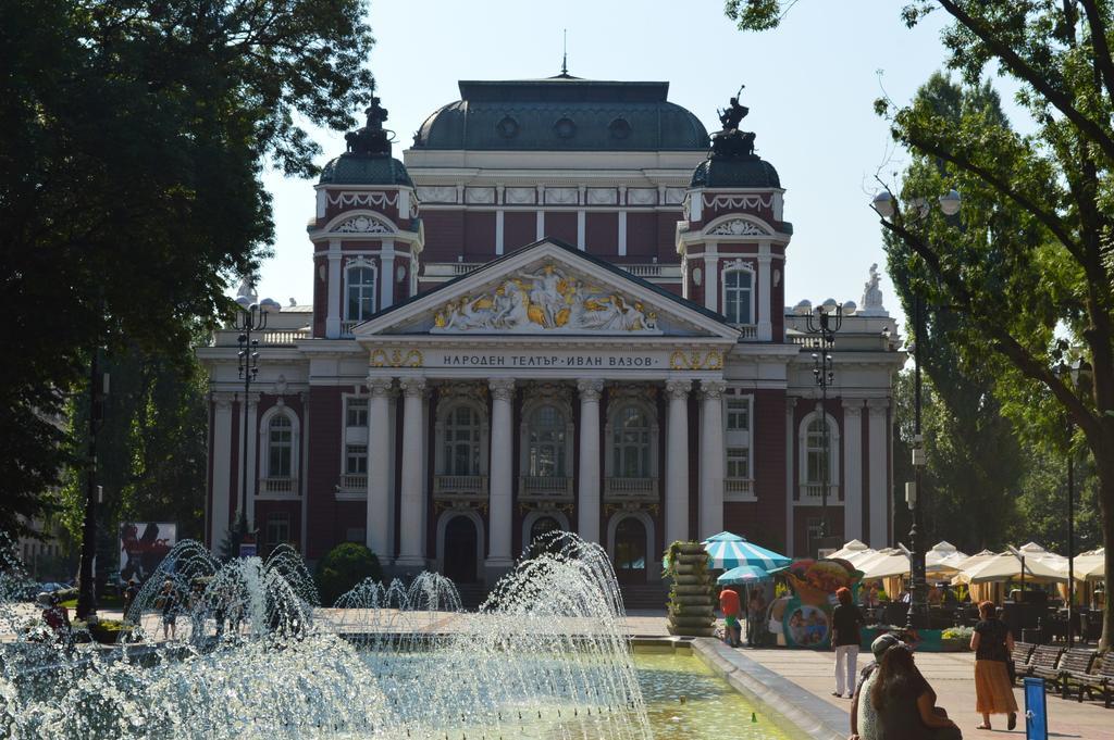 Bon Bon Hotel Sofia Exterior photo