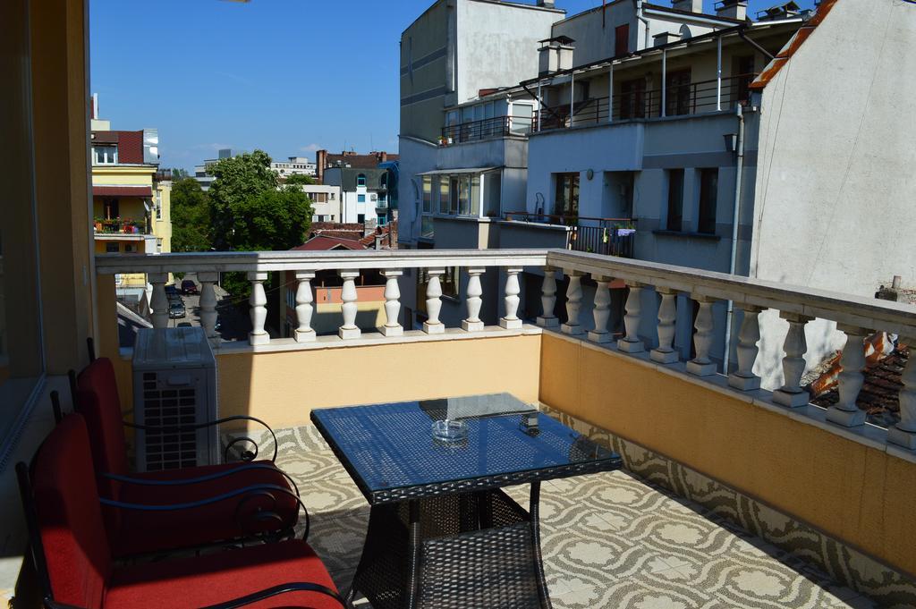 Bon Bon Hotel Sofia Exterior photo